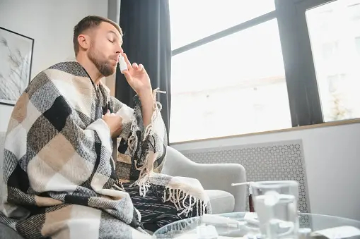 kapur barus memblokir Dekongestan